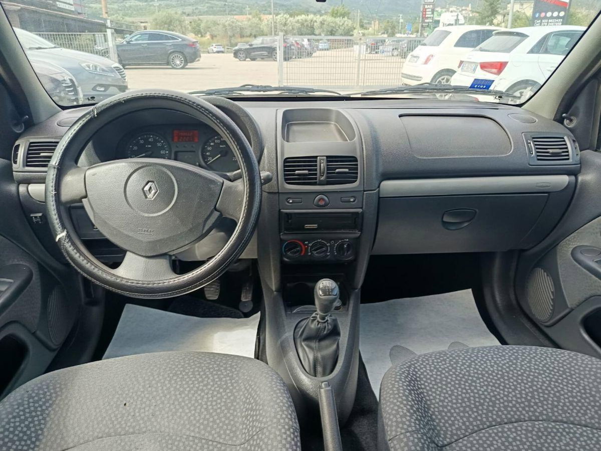 Renault Clio 1.2 16V 5 porte GPL Dynamique (14)