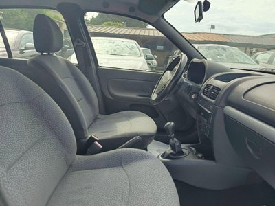 Renault Clio 1.2 16V 5 porte GPL Dynamique (16)