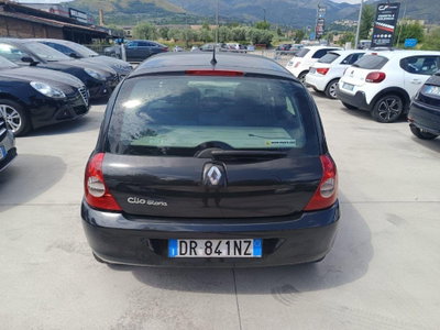 Renault Clio 1.2 16V 5 porte GPL Dynamique (8)