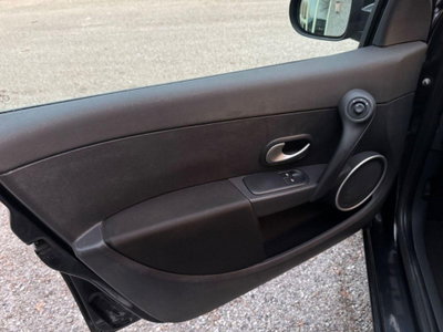 Renault Clio 1.2 16V 5 porte GPL Dynamique (10)