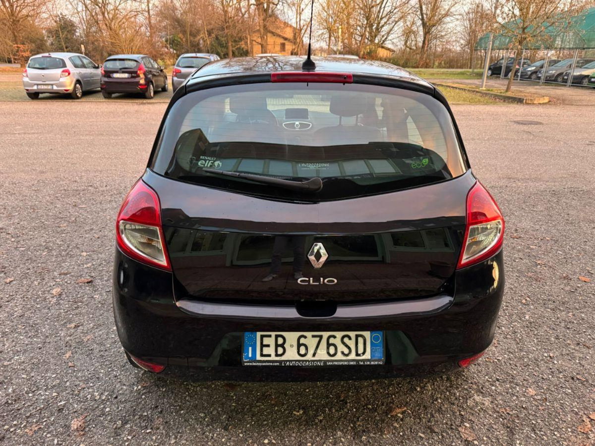 Renault Clio 1.2 16V 5 porte GPL Dynamique (5)