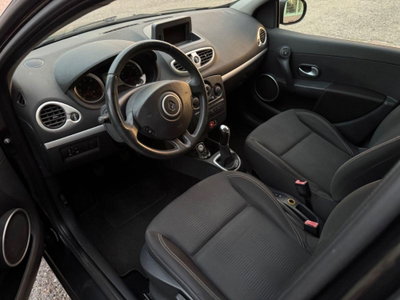 Renault Clio 1.2 16V 5 porte GPL Dynamique (8)