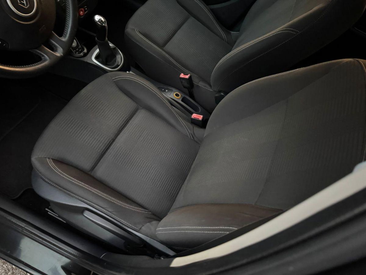 Renault Clio 1.2 16V 5 porte GPL Dynamique (9)