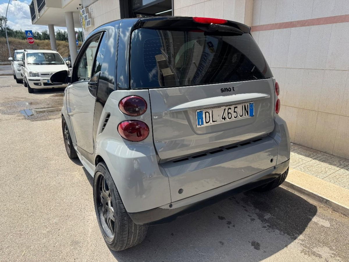 smart Fortwo 1000 52 kW MHD coupé passion (6)