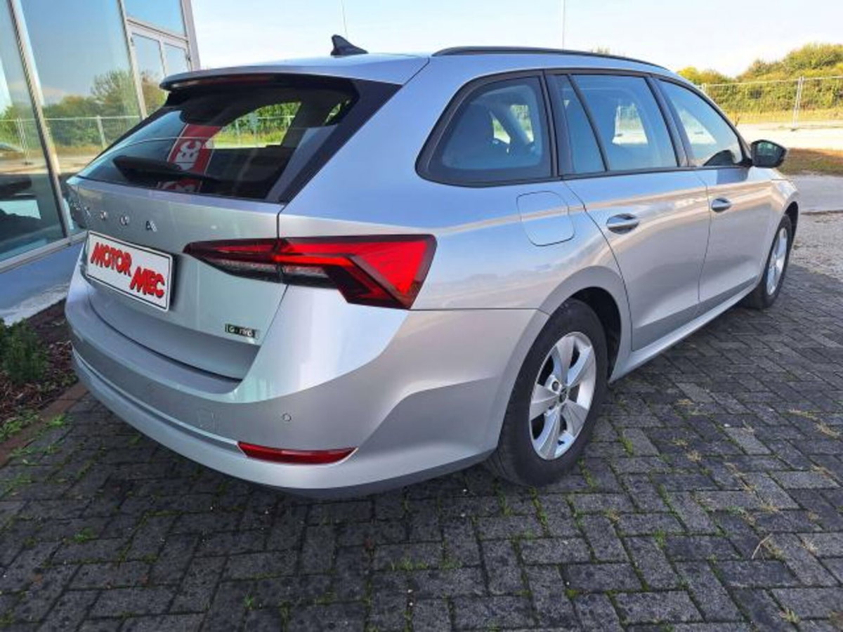 Skoda Octavia 1.5 G-TEC DSG Executive (5)