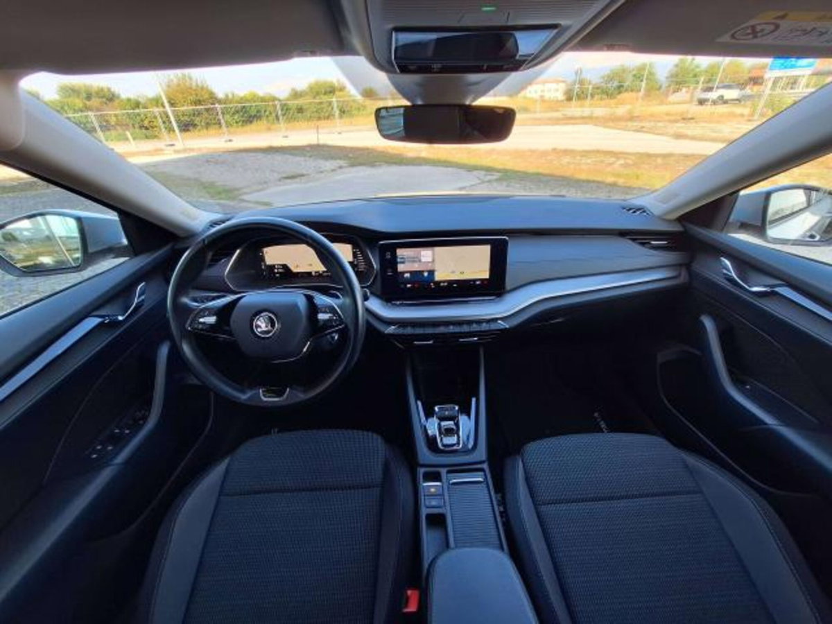 Skoda Octavia 1.5 G-TEC DSG Executive (8)