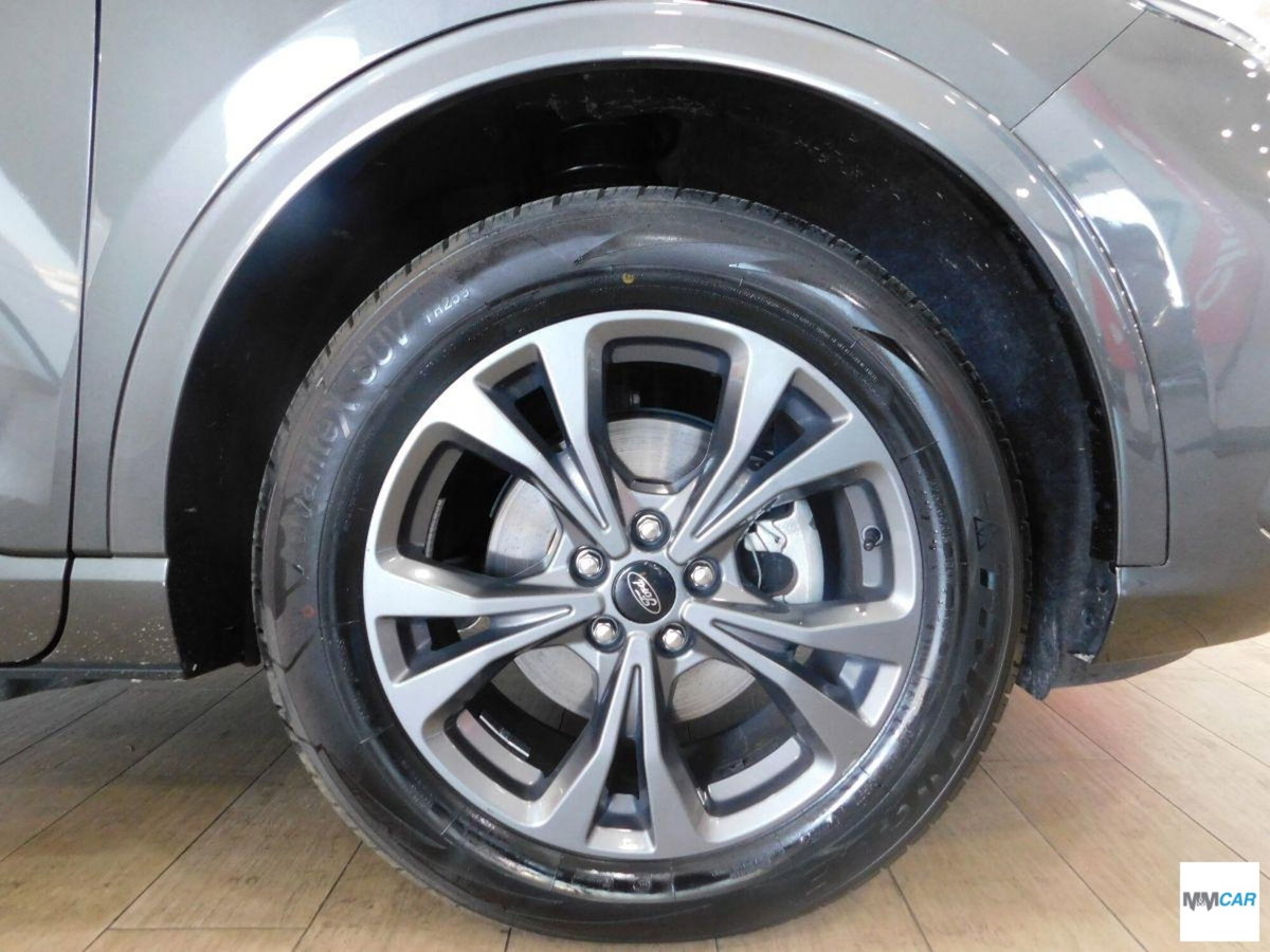 Ford Kuga 2.5 Plug In Hybrid 225 CV CVT 2WD ST-Line (5)