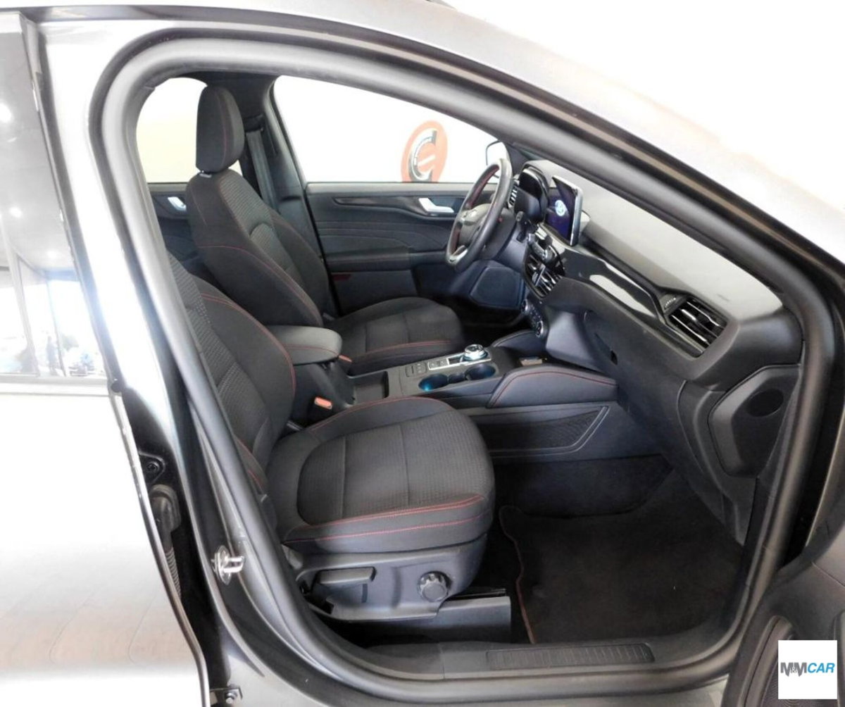 Ford Kuga 2.5 Plug In Hybrid 225 CV CVT 2WD ST-Line (6)