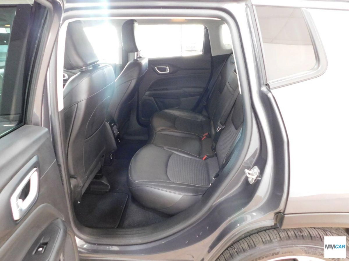 Jeep Compass 1.6 Multijet II 2WD Limited (8)