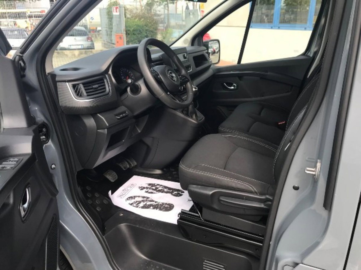 Nissan Primastar bus 2.0 dci 110cv S&S L1H1 Tekna 9p.ti (10)