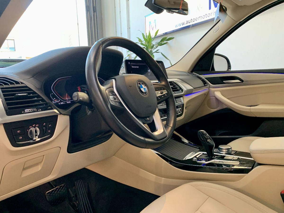 BMW X3 xdrive20d mhev 48V auto (12)