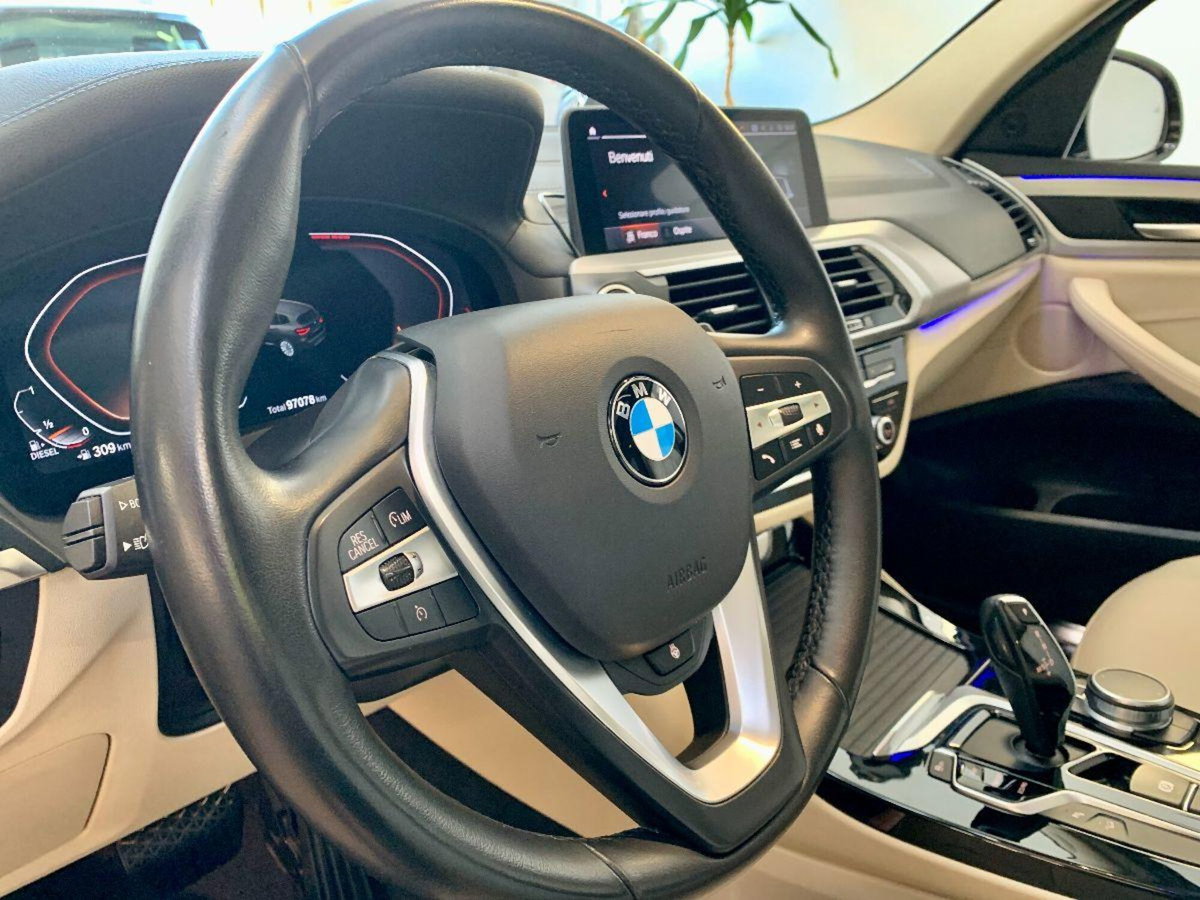 BMW X3 xdrive20d mhev 48V auto (13)