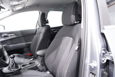 Kia Sportage 1.6 CRDi MHEV Style (12)