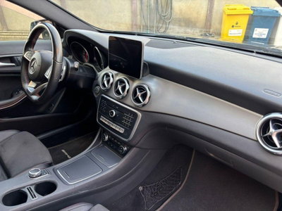 Mercedes-Benz GLA SUV 200 d Automatic 4Matic Premium (10)