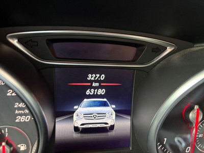Mercedes-Benz GLA SUV 200 d Automatic 4Matic Premium (12)