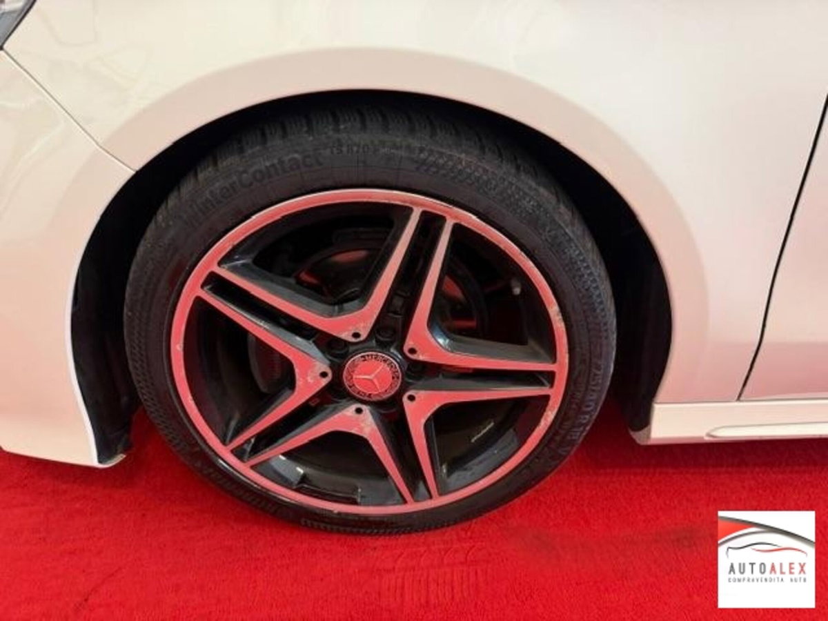 Mercedes-Benz CLA Shooting Brake 200 CDI Sport (15)
