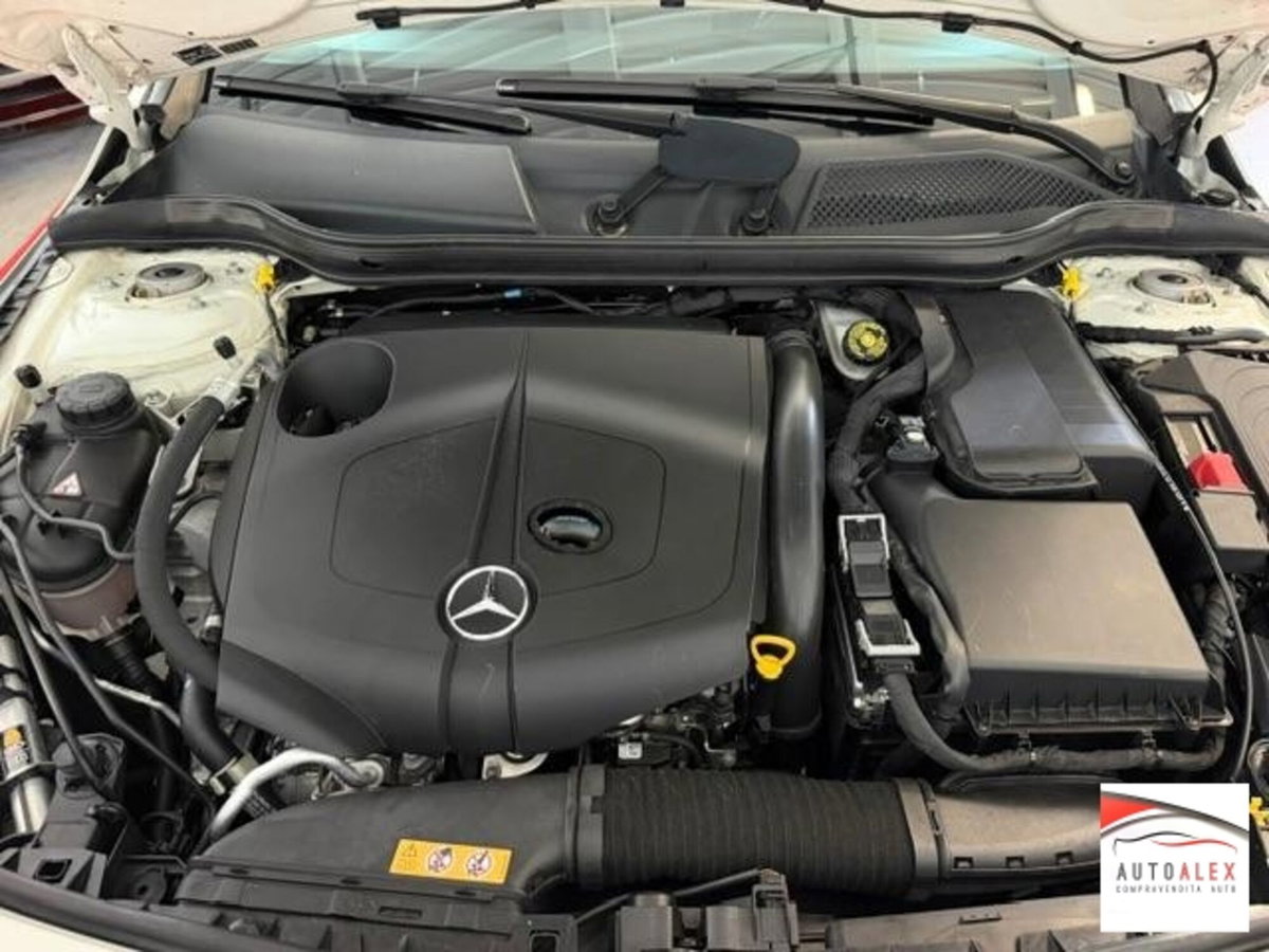 Mercedes-Benz CLA Shooting Brake 200 CDI Sport (20)