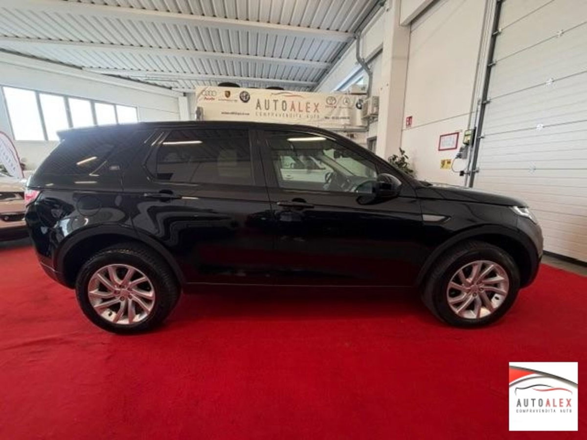 Land Rover Discovery Sport 2.0 TD4 150 CV Pure (14)
