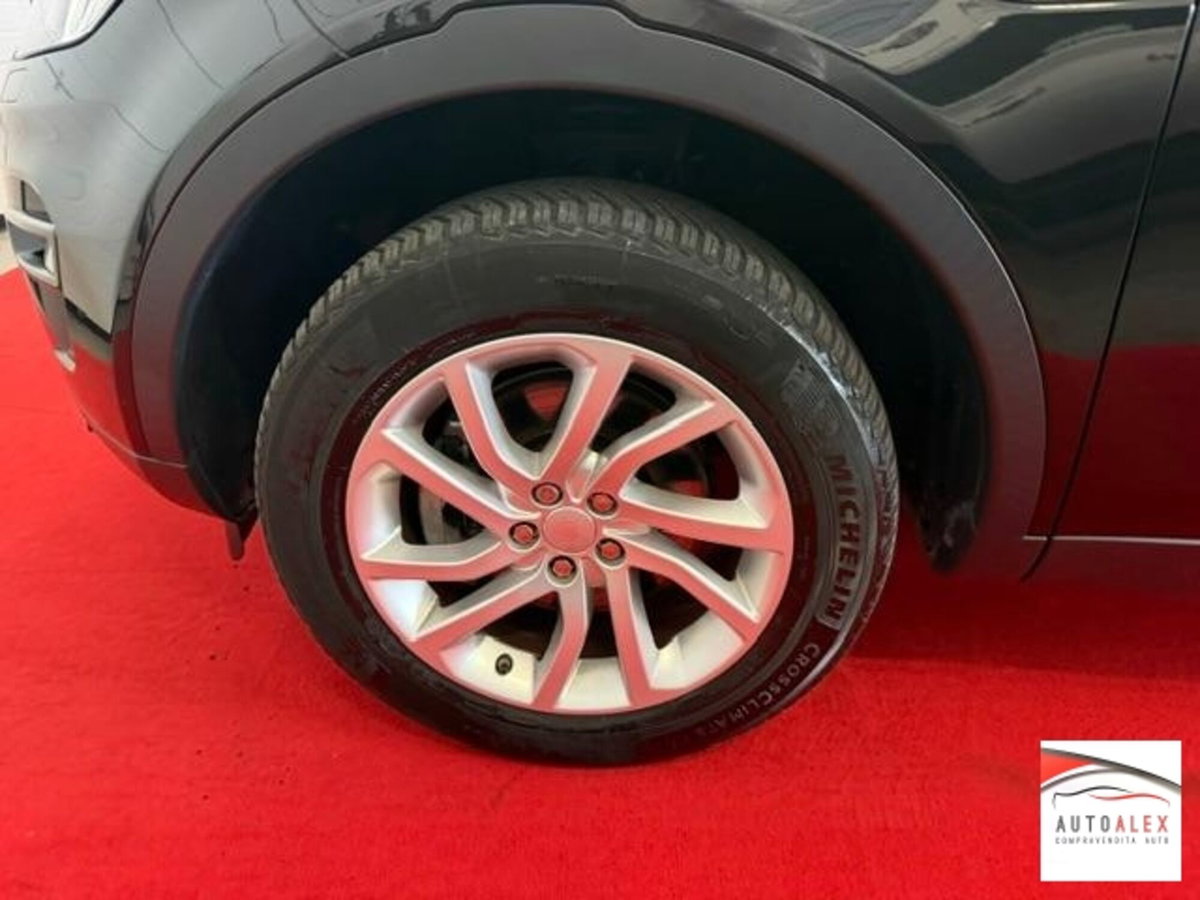 Land Rover Discovery Sport 2.0 TD4 150 CV Pure (15)