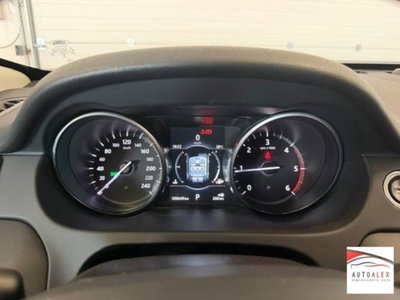 Land Rover Discovery Sport 2.0 TD4 150 CV Pure (17)