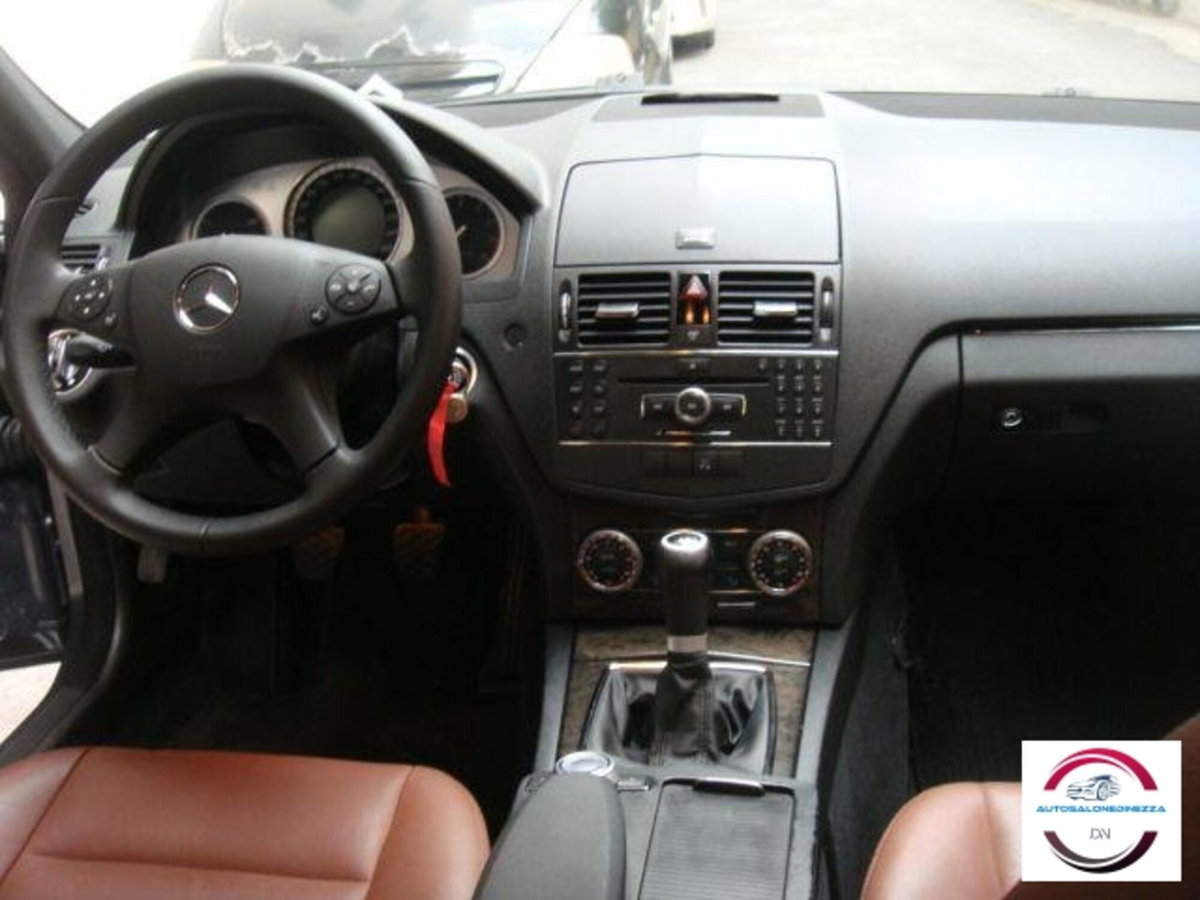 Mercedes-Benz Classe C 200 Avantgarde (11)