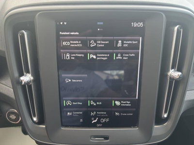 Volvo XC40 D3 Geartronic Business Plus (17)