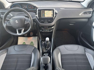 Peugeot 2008 e-HDi 115 CV Stop&Start Allure (13)
