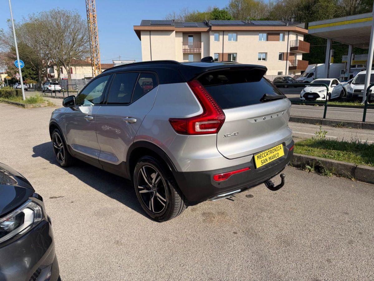 Volvo XC40 D4 AWD Geartronic R-design (6)