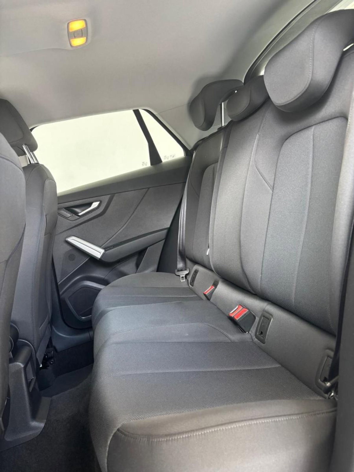 Audi Q2 Q2 30 TFSI Business (18)