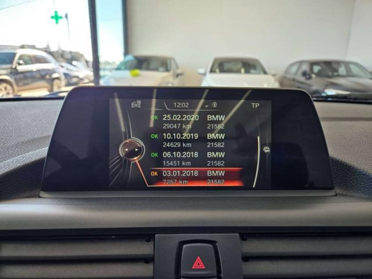 BMW Serie 2 Cabrio 220d  Sport (13)