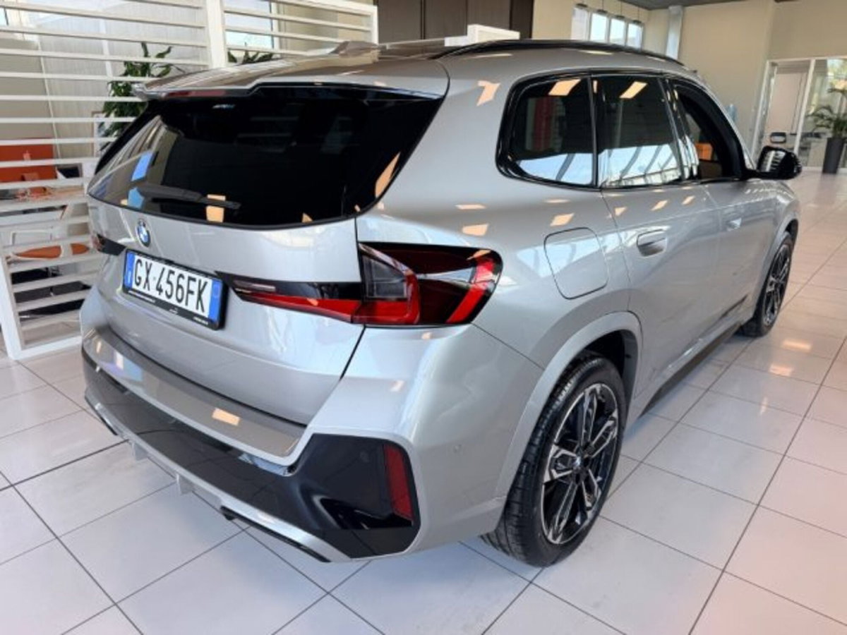 BMW X1 sDrive 20i Msport (4)