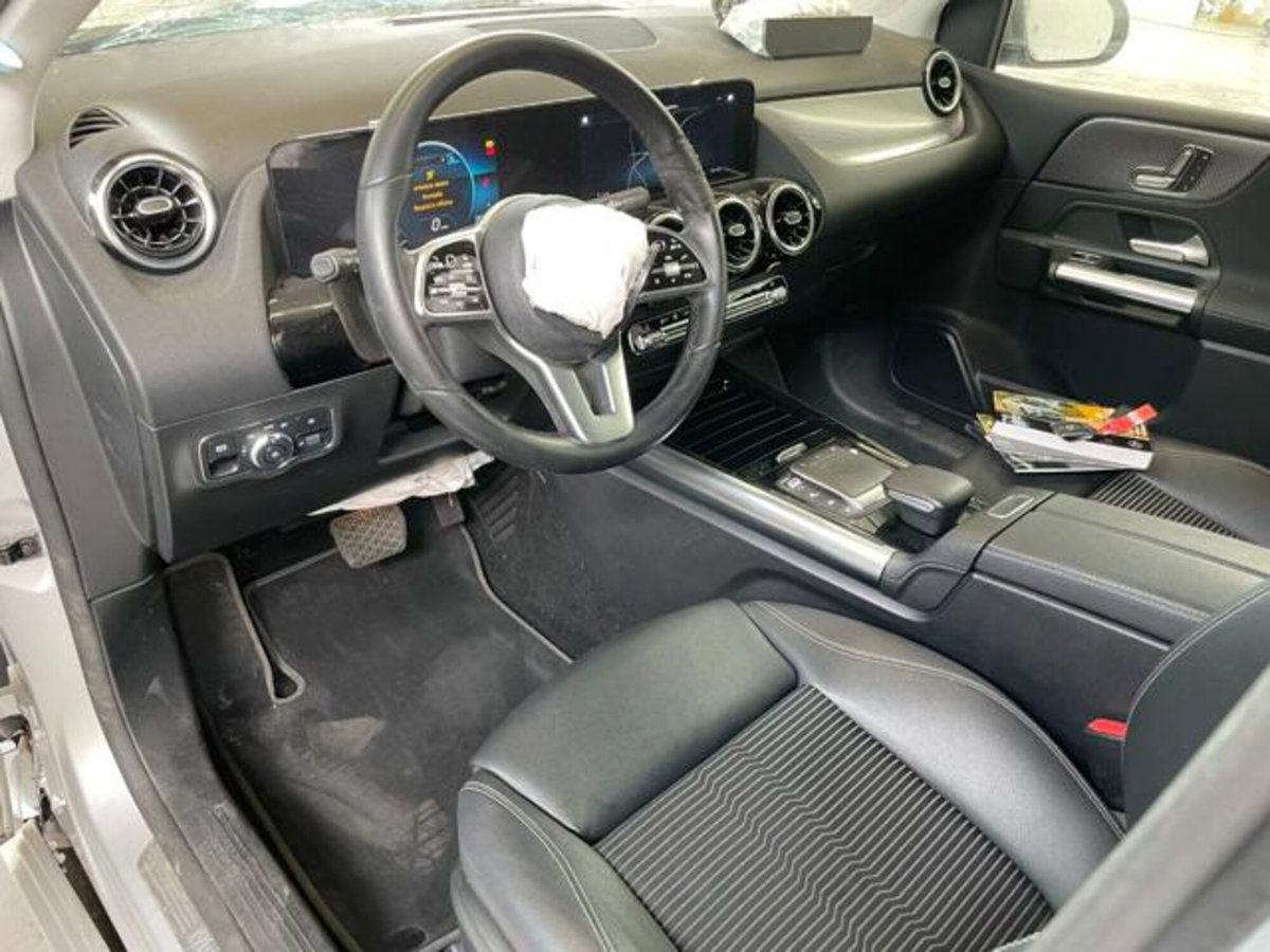 Mercedes-Benz Classe B 180 Sport (12)