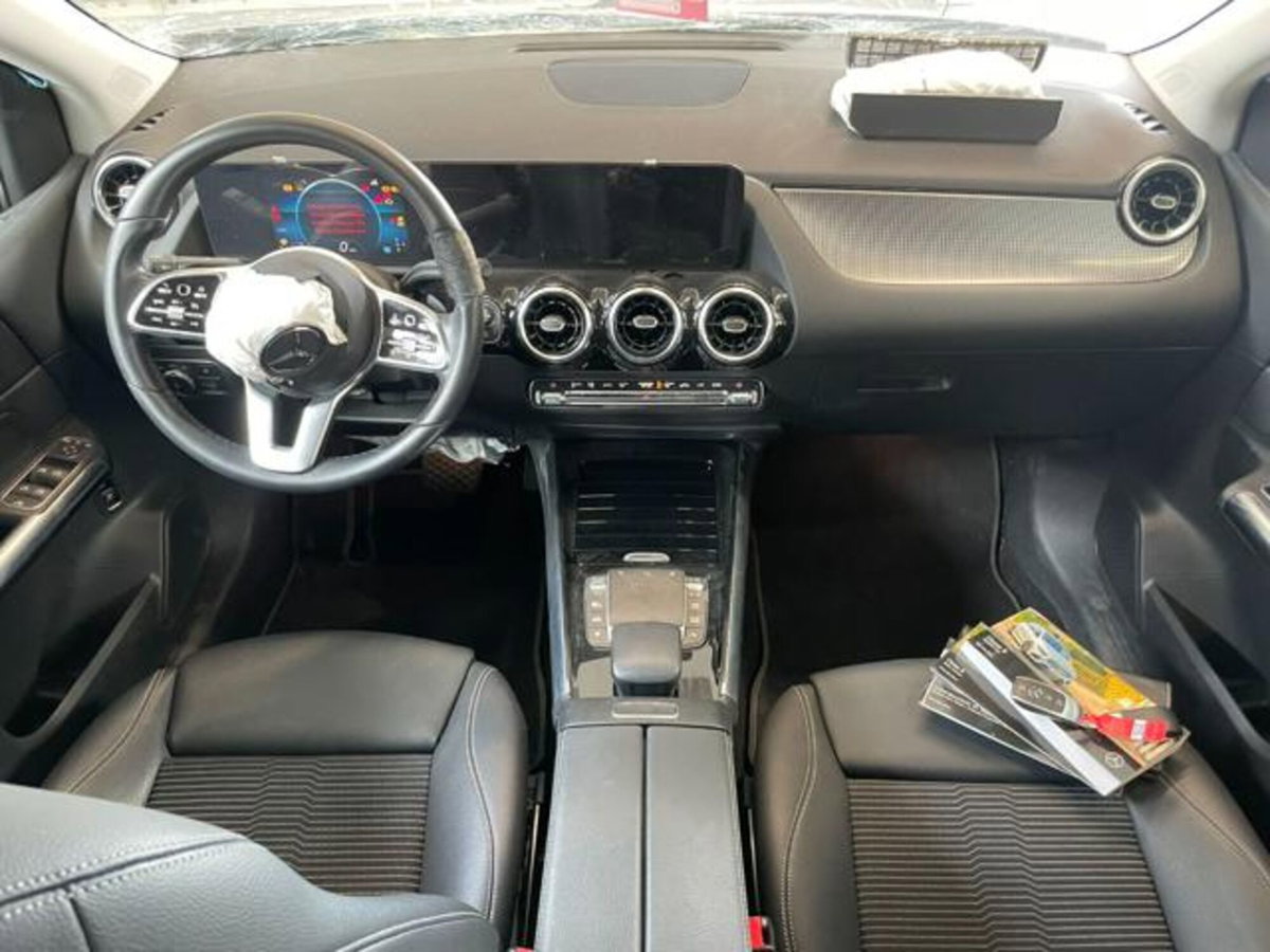 Mercedes-Benz Classe B 180 Sport (13)