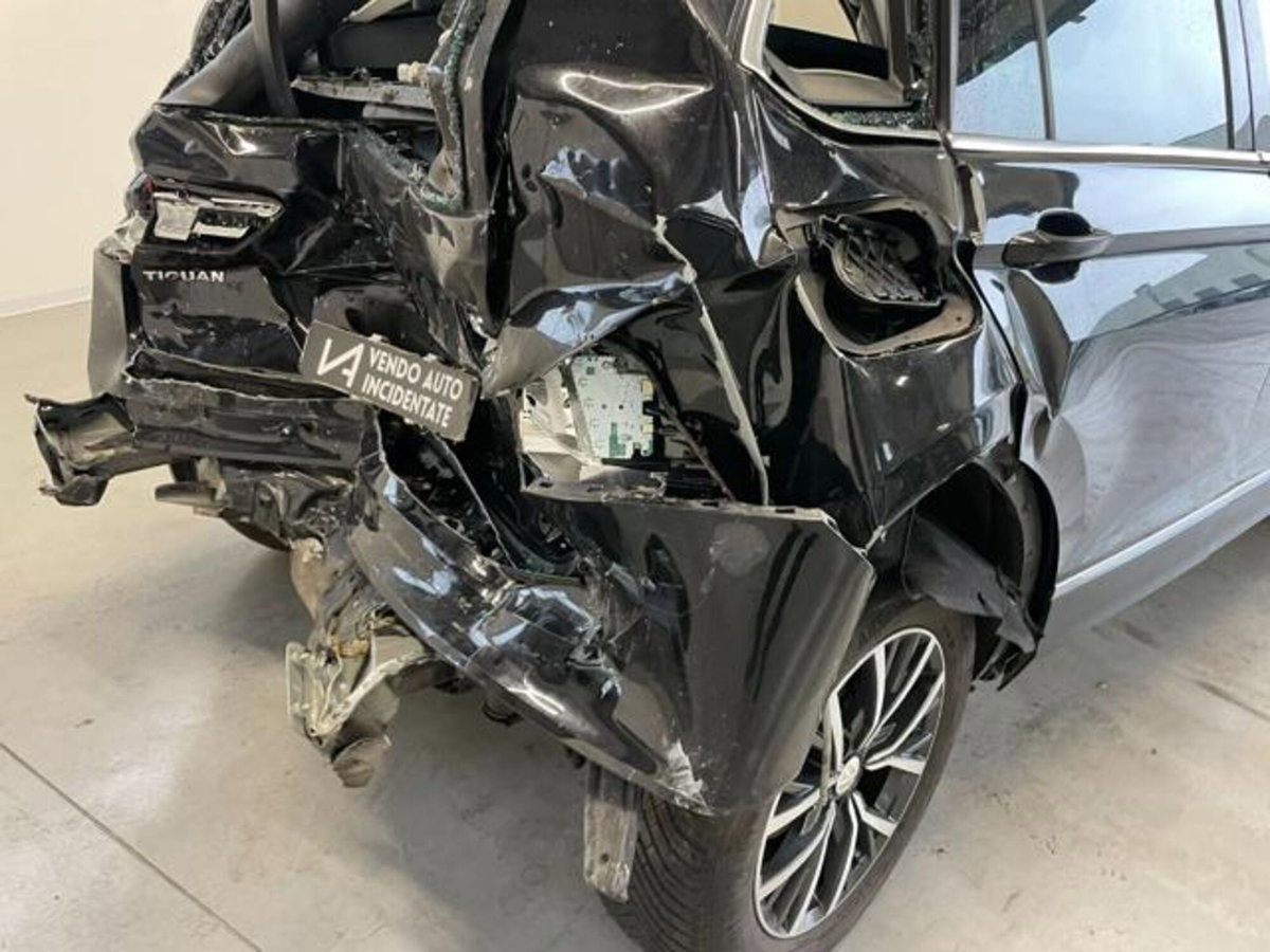Volkswagen Tiguan 1.6 TDI SCR Business BlueMotion Technology (10)