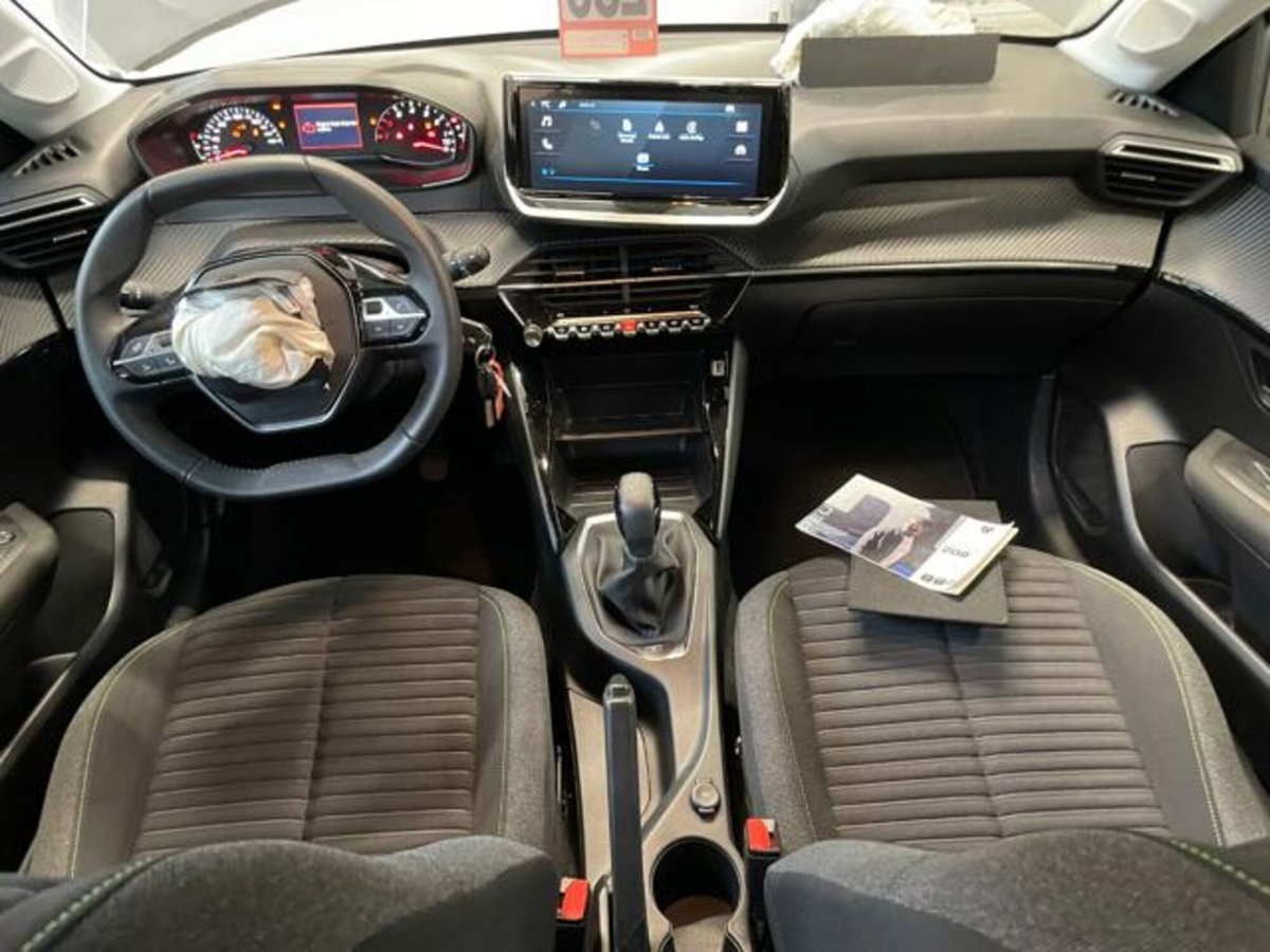 Peugeot 208 1.2 puretech Active s&s 75cv (15)