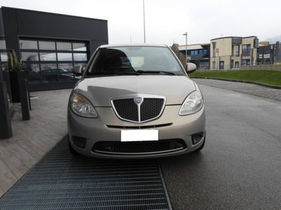 Lancia Ypsilon 1.4 New Oro Ecochic GPL (2)