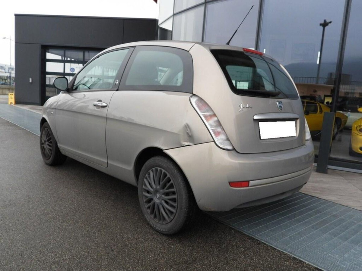 Lancia Ypsilon 1.4 New Oro Ecochic GPL (4)