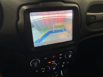 Jeep Renegade 1.3 T4 190CV PHEV 4xe AT6 Limited (15)