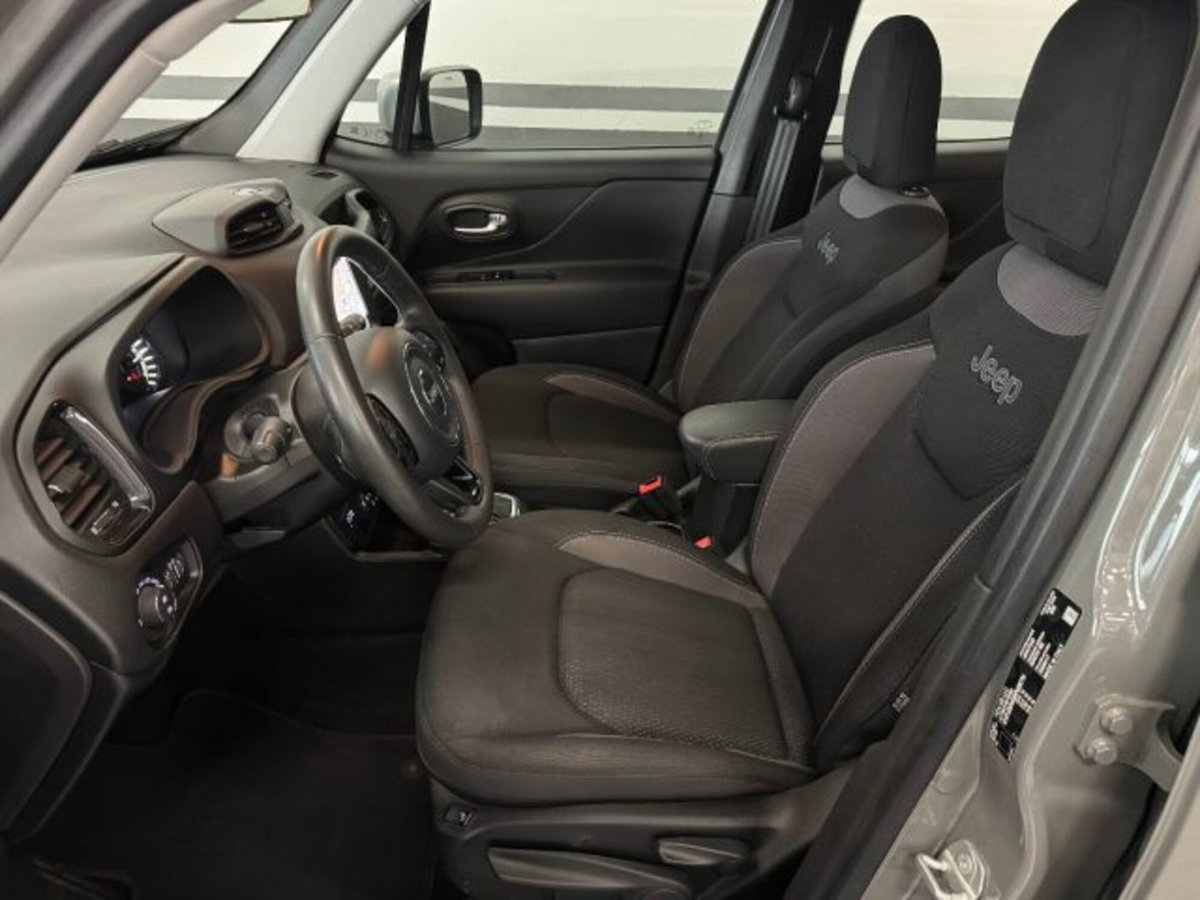 Jeep Renegade 1.3 T4 190CV PHEV 4xe AT6 Limited (9)