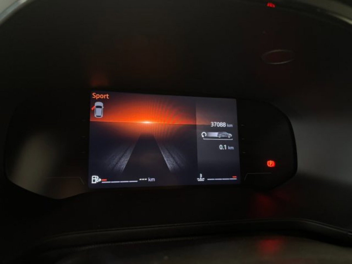 Renault Captur 1.0 tce Techno 90cv (20)