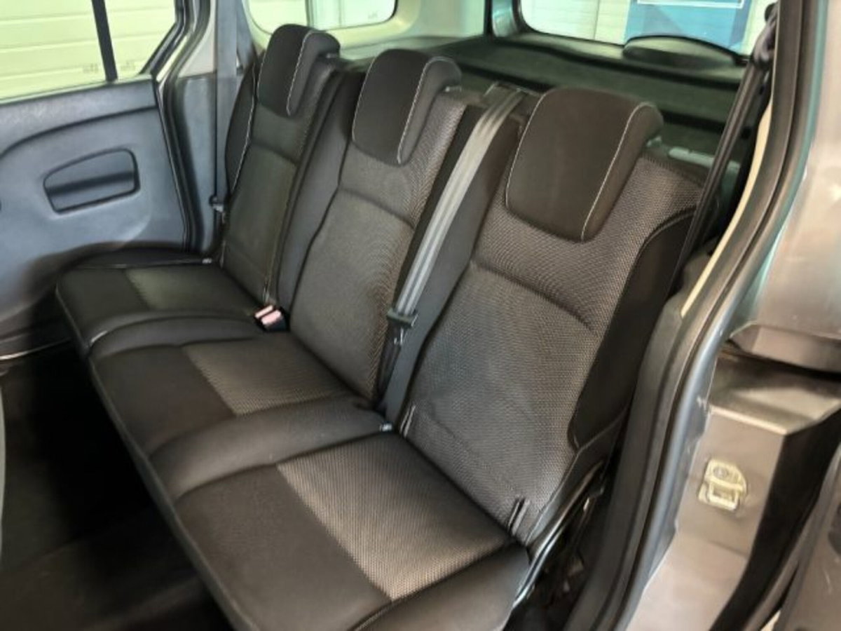 Renault Kangoo 1.5 dCi 90CV 5 porte Live (14)