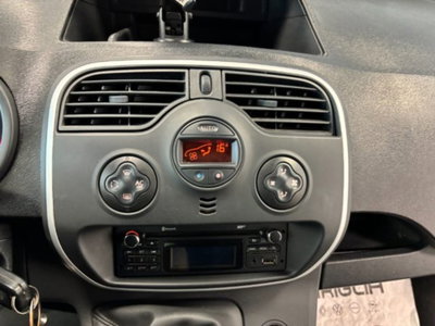 Renault Kangoo 1.5 dCi 90CV 5 porte Live (9)