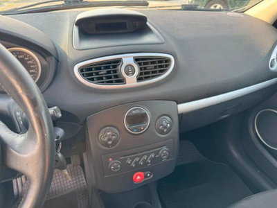 Renault Clio 1.5 dCi 70CV 5 porte Luxe (10)