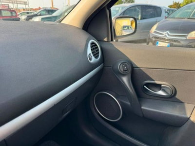 Renault Clio 1.5 dCi 70CV 5 porte Luxe (11)