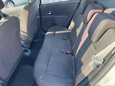 Renault Clio 1.5 dCi 70CV 5 porte Luxe (13)