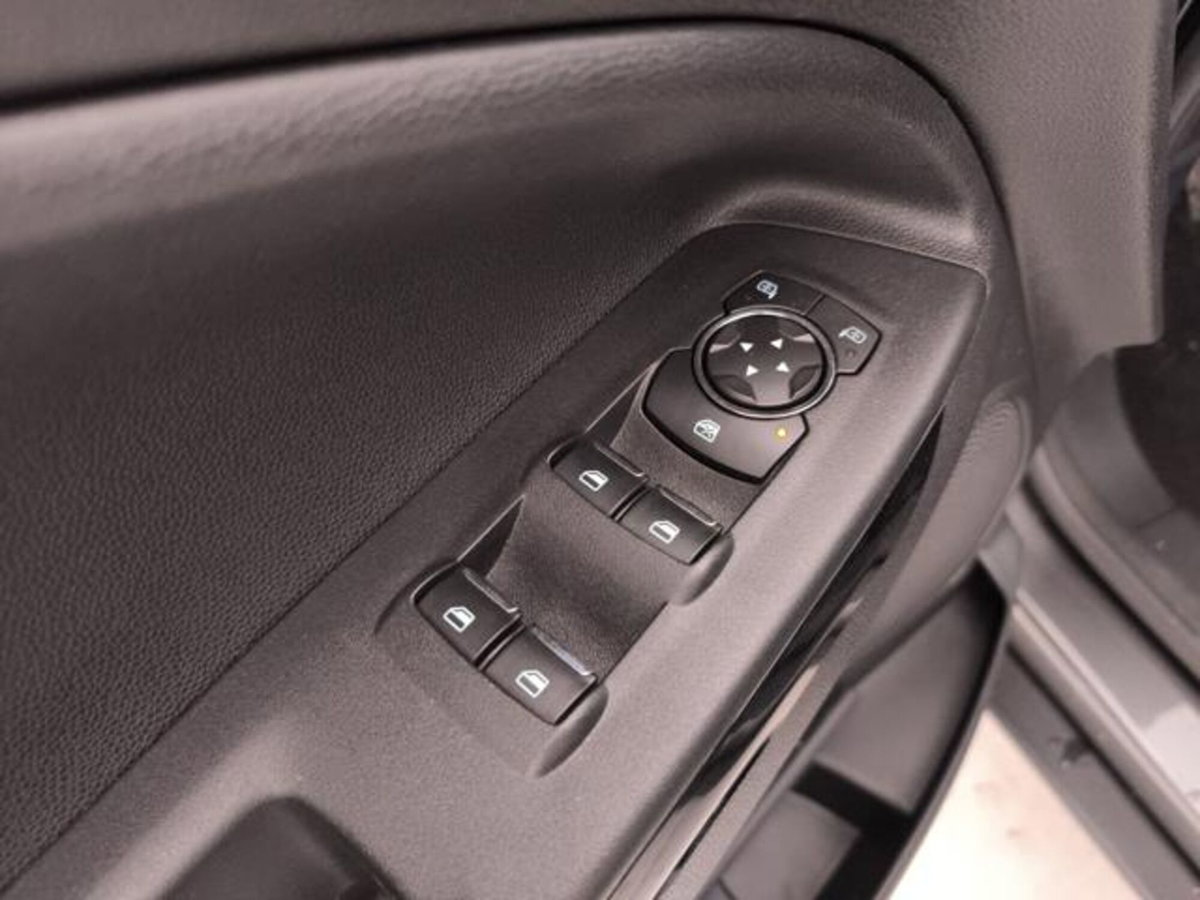Ford EcoSport 1.0 EcoBoost 125 CV Titanium (18)