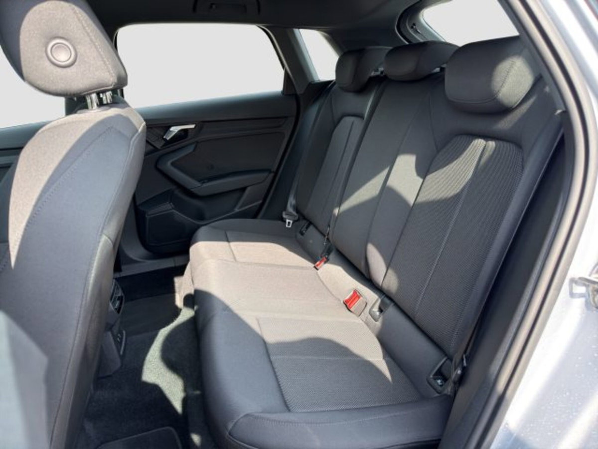 Audi A3 Sportback 30 TDI S tronic Business (11)