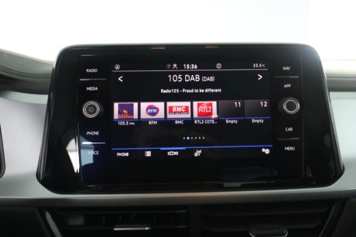 Volkswagen T-Roc 1.5 tsi Life dsg (11)