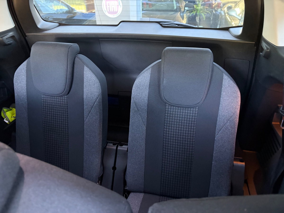 Peugeot 5008 BlueHDi 130 S&S Allure (9)