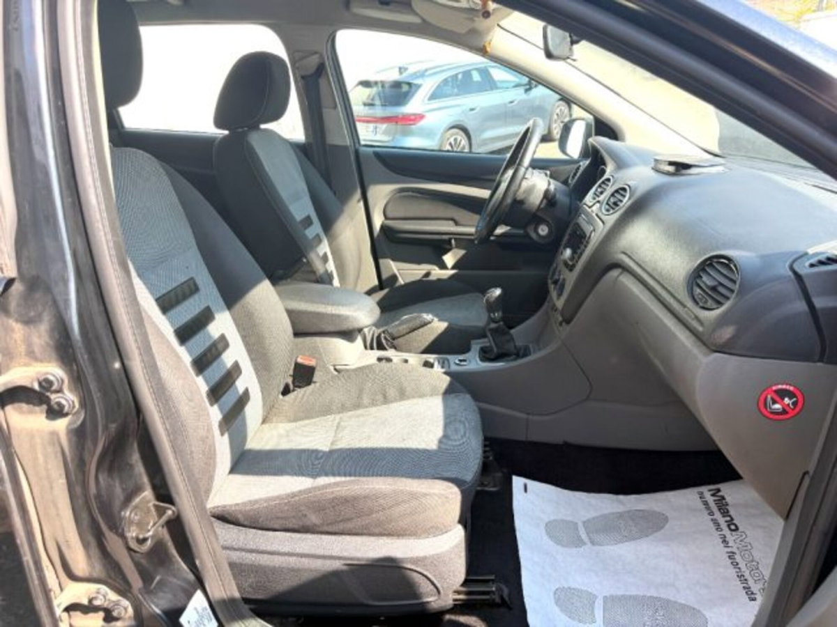 Ford Focus Station Wagon 2.0 (145CV) SW Bz.- GPL Tit. (12)